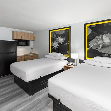 Super 8 By Wyndham Alexandria La Exterior foto