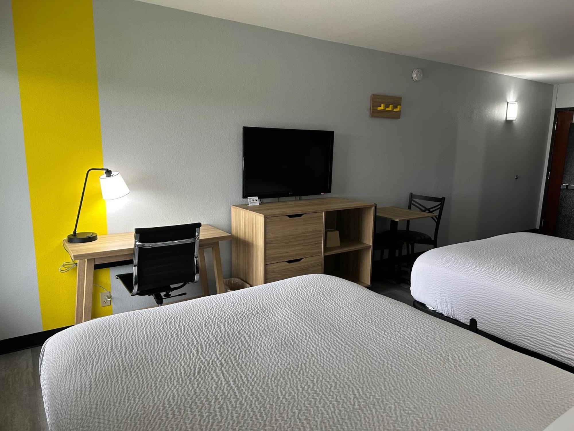 Super 8 By Wyndham Alexandria La Exterior foto
