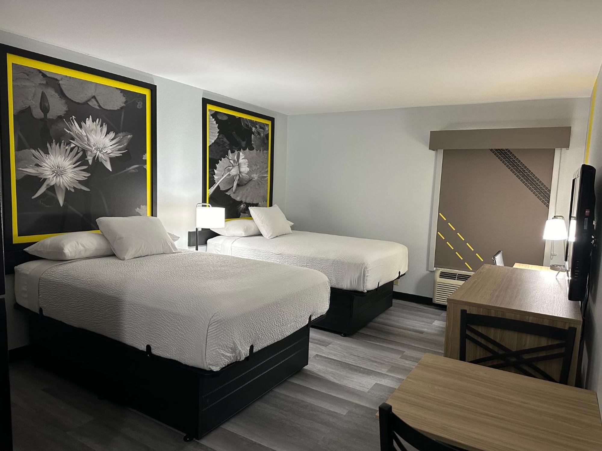 Super 8 By Wyndham Alexandria La Exterior foto