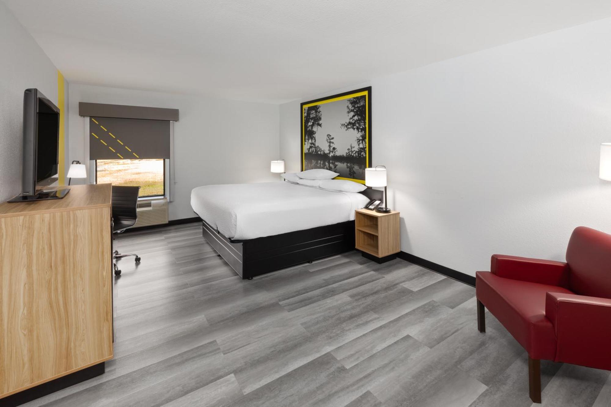 Super 8 By Wyndham Alexandria La Exterior foto